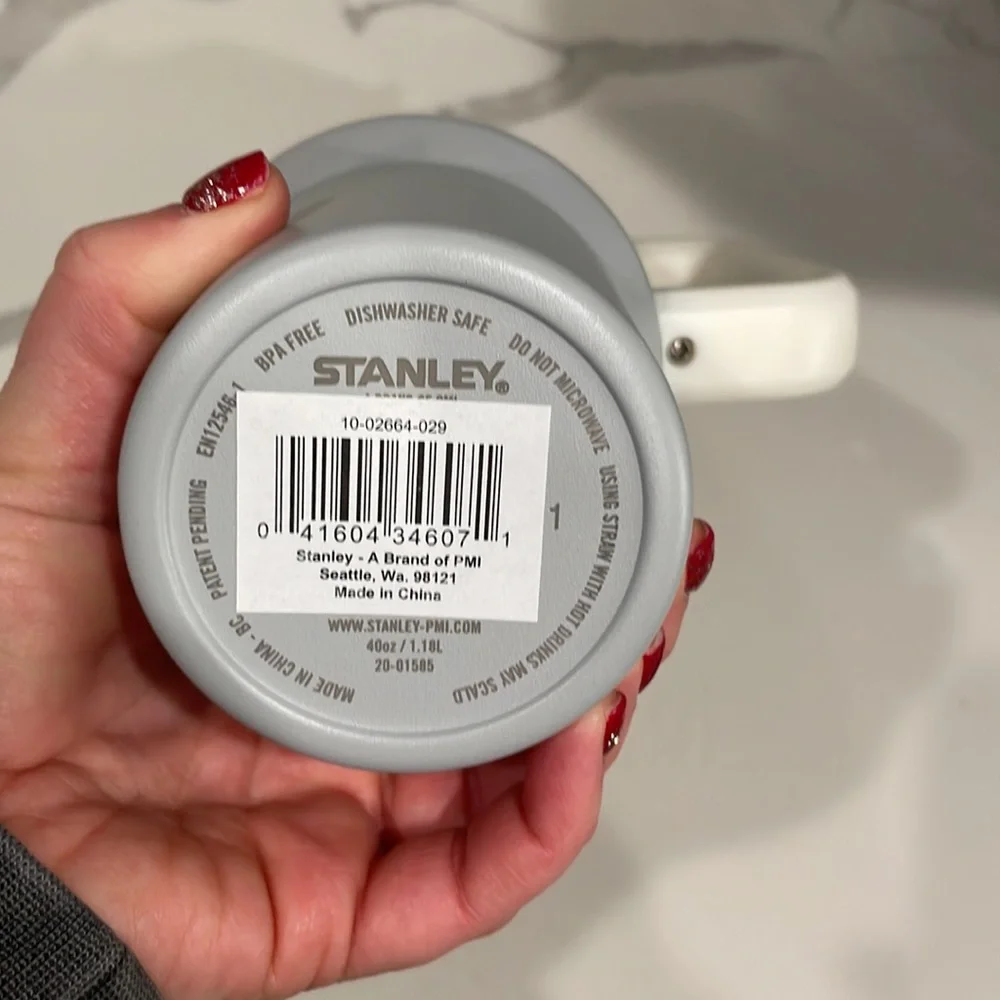 Stanley - GRANITE (Gray) - 40 oz ‘OG’ Adventure Quencher Travel Tumbler  - NWT!